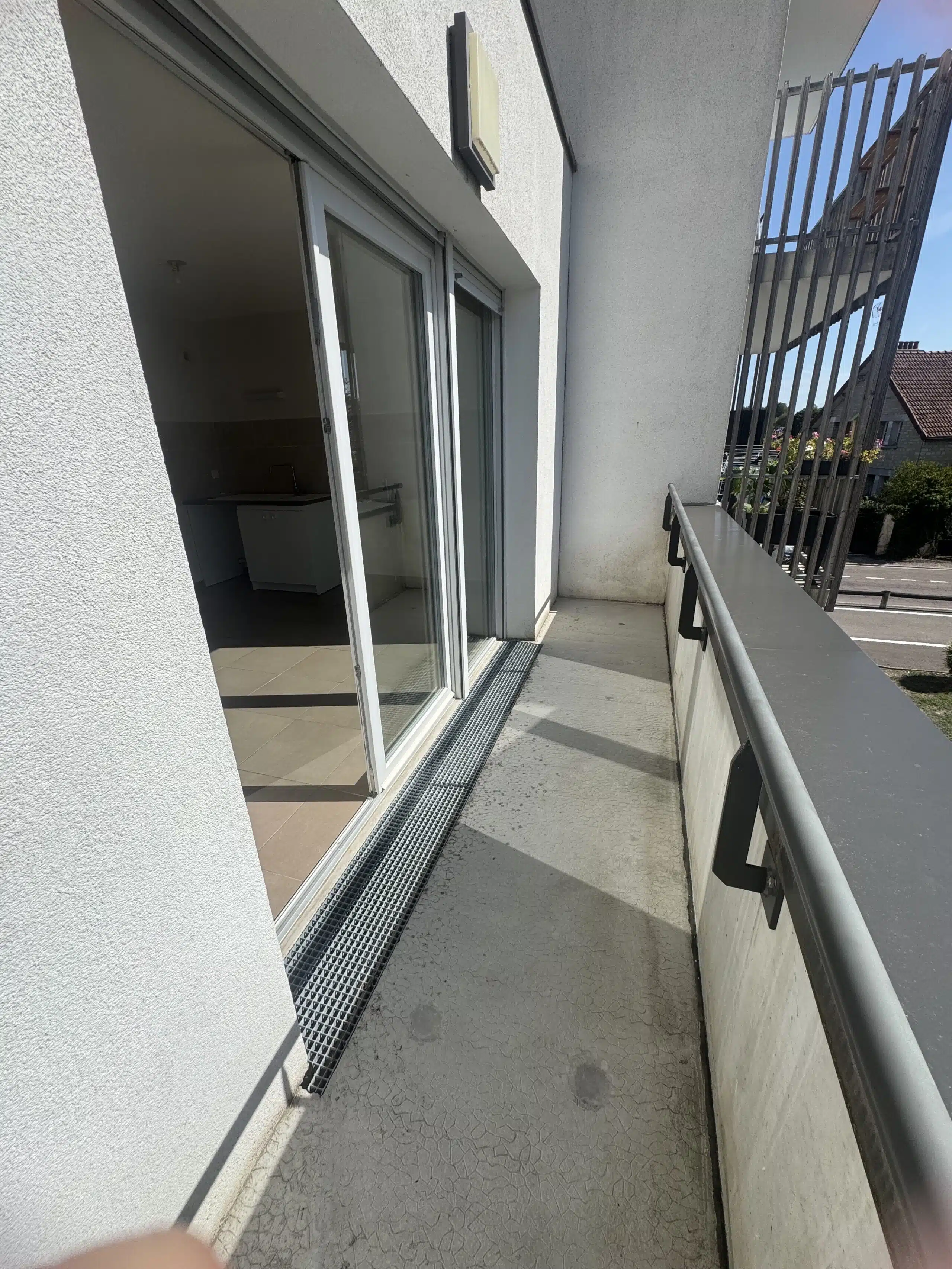 Flat Rue du Canal in Saint-Julien-les-Villas