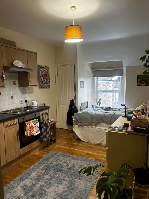 Room Redland Road in Bristol