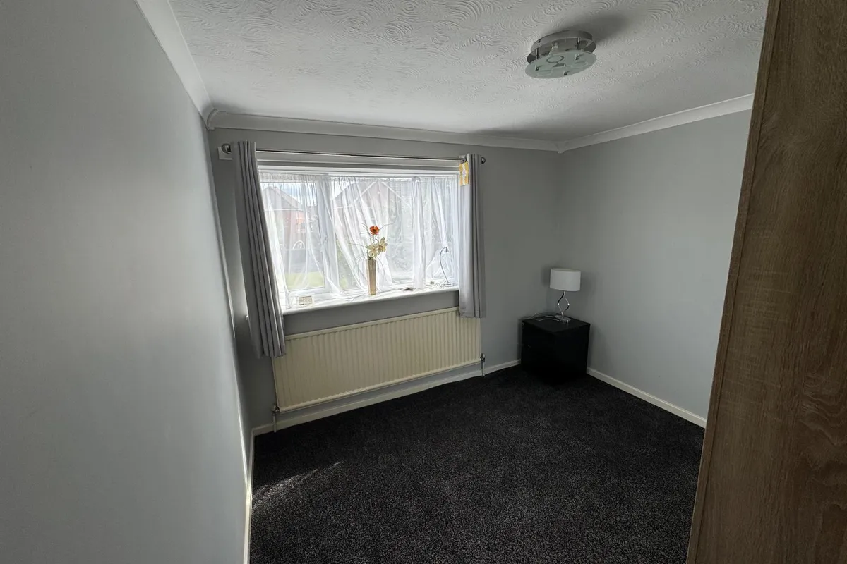 Room Blything Court in Highley