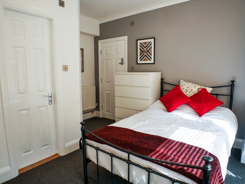 Room Linby Road in Ashfield