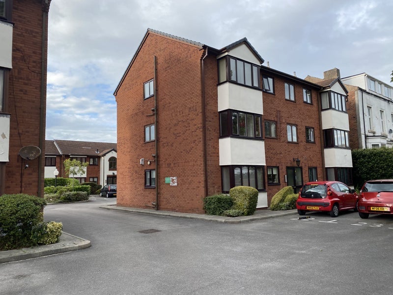 Flat Wright Street in Southport