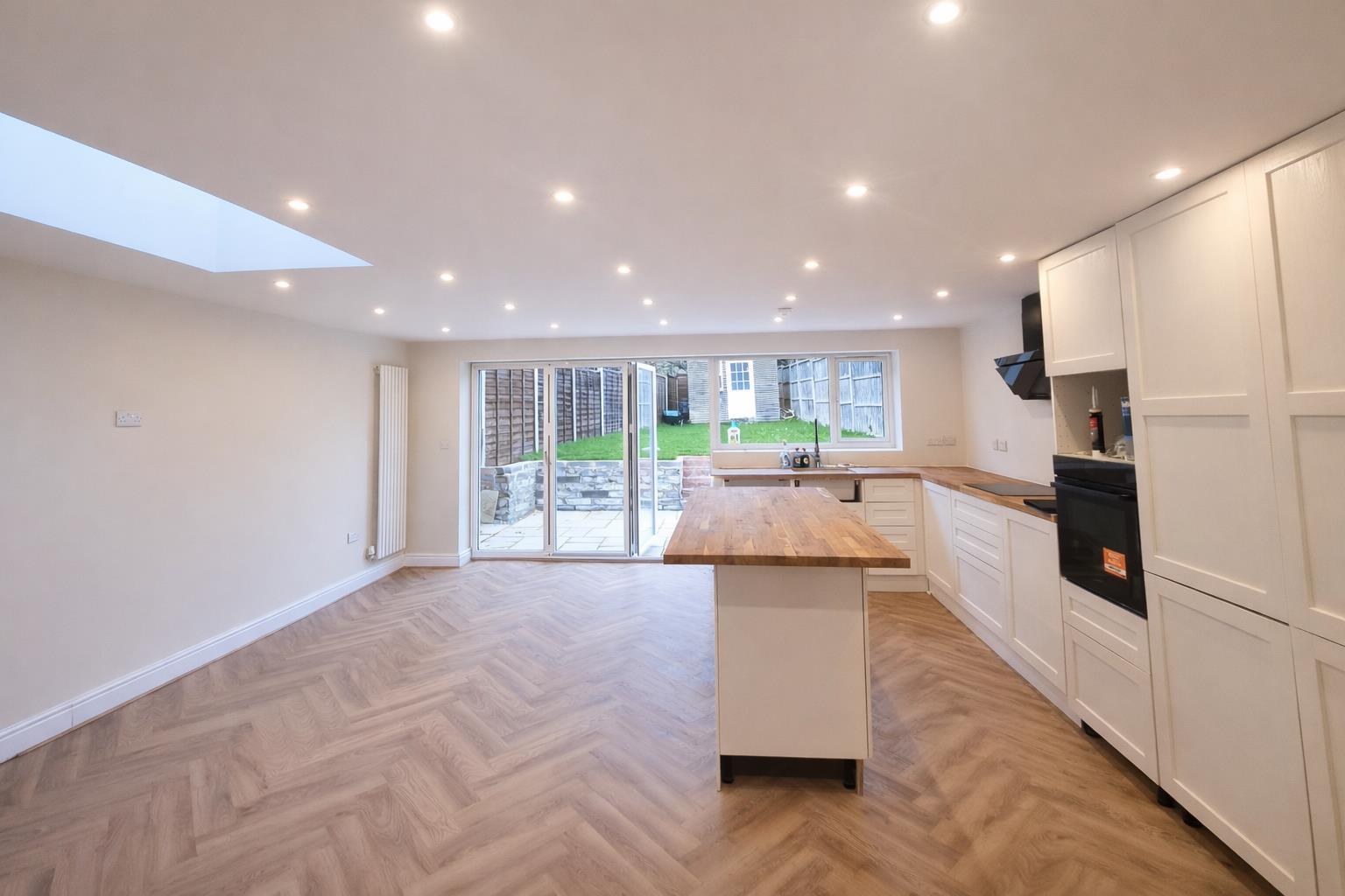 House Pixies Hill Road in Dacorum