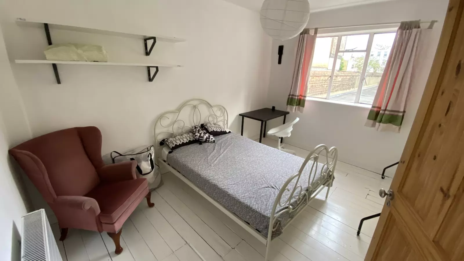 Room Varden Street in Greater London