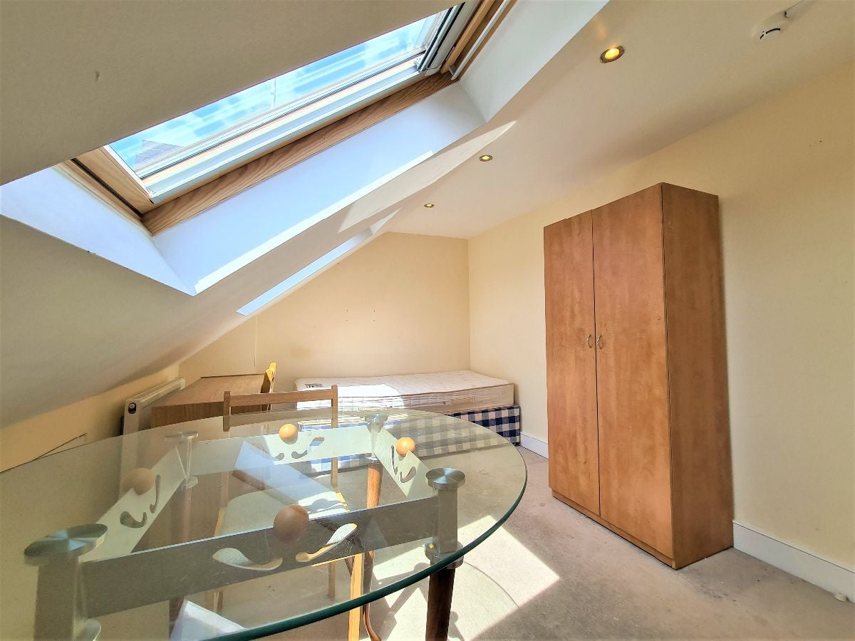 Room Brook Road in Greater London