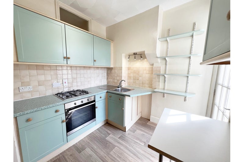 Flat Leigh Road in Southend-on-Sea