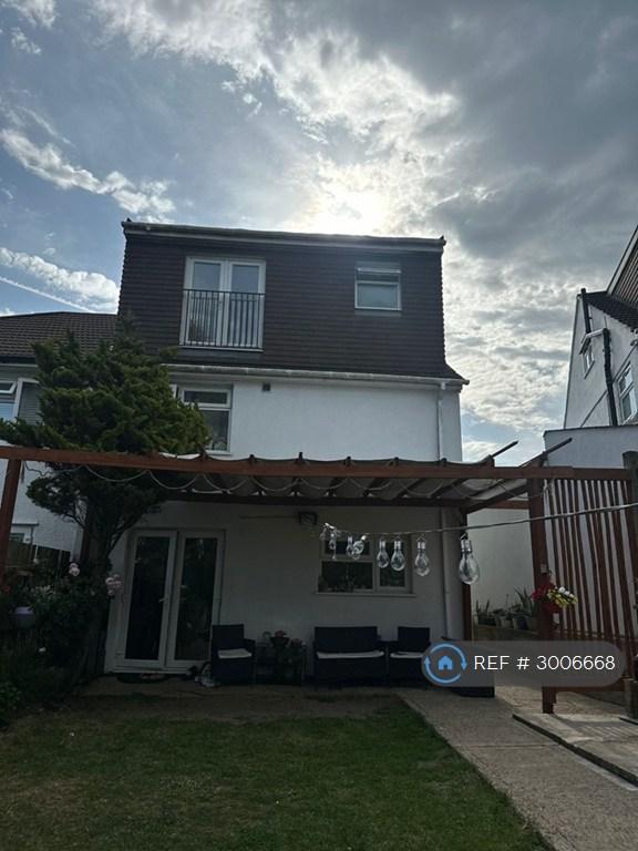 Room Sullivan Way in Hertsmere