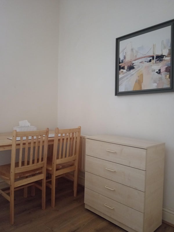 Room Fleet Road in Greater London