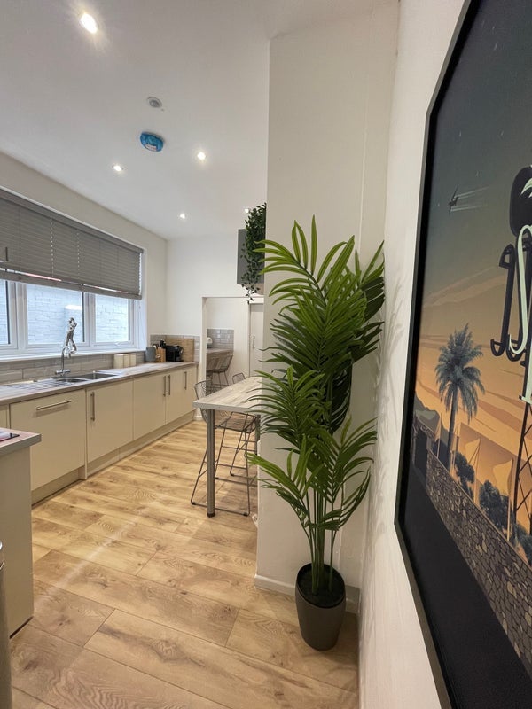 Room Johnson Street in Tyldesley