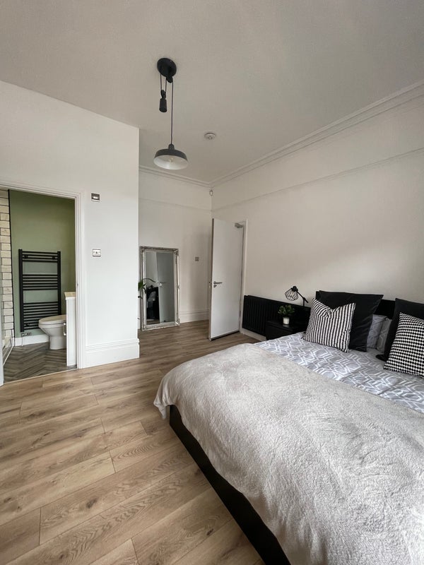 Room Johnson Street in Tyldesley
