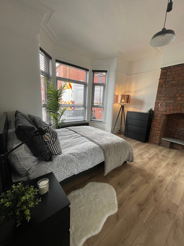 Room Johnson Street in Tyldesley