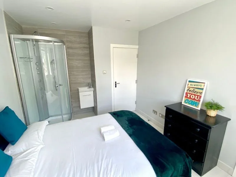 Room Robert Street in Greater London