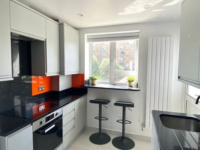 Room Robert Street in Greater London