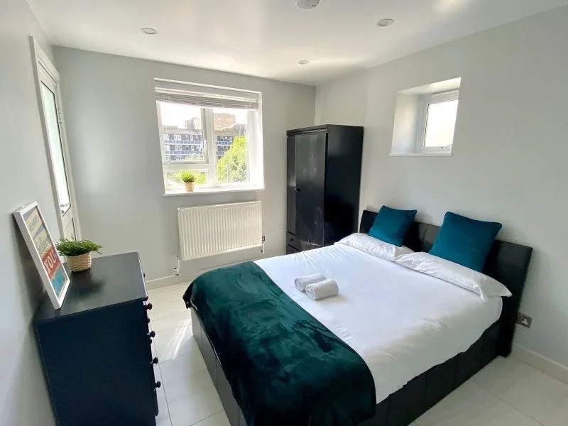 Room Robert Street in Greater London