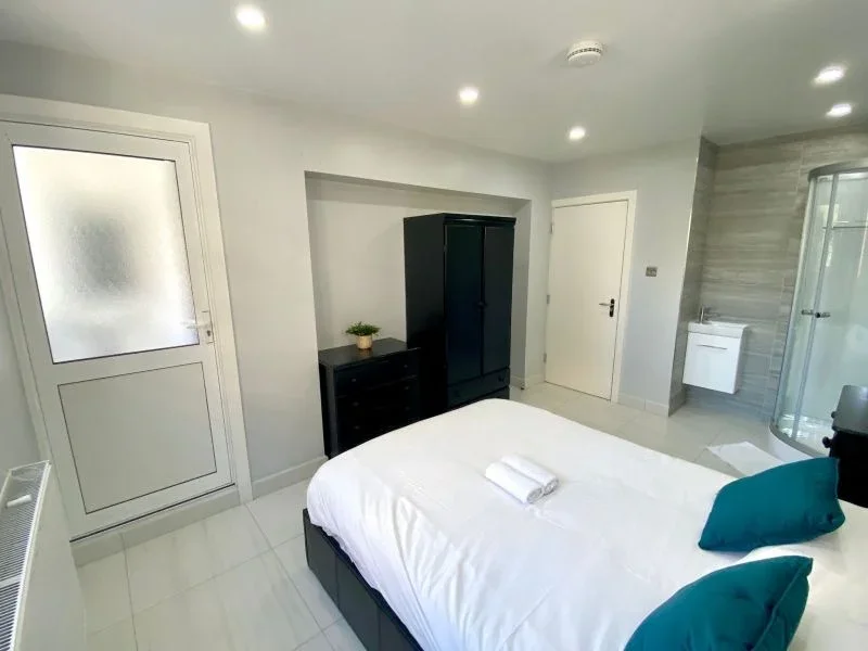 Room Robert Street in Greater London