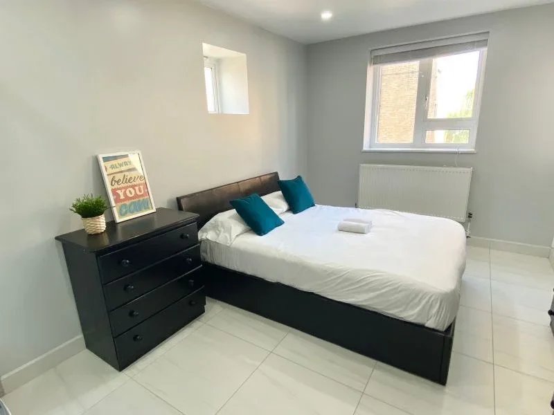 Room Robert Street in Greater London