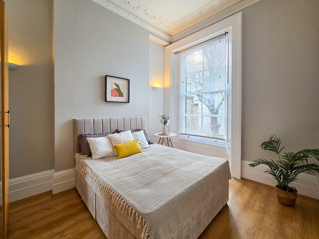Flat Westbourne Grove in City of Westminster