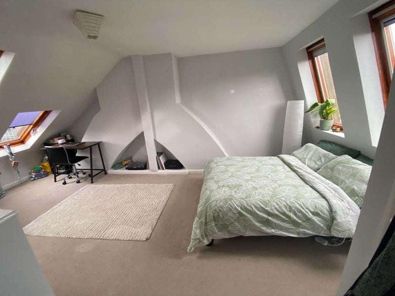 Room Claybrook Road in Greater London
