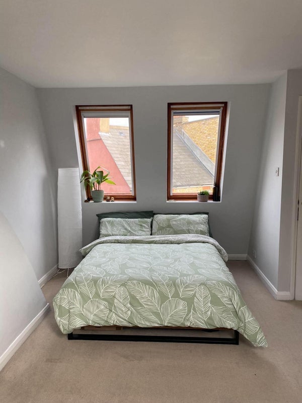 Room Claybrook Road in Greater London