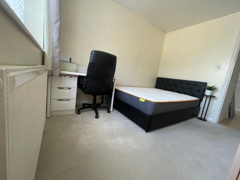 Room Latymer Way in Greater London