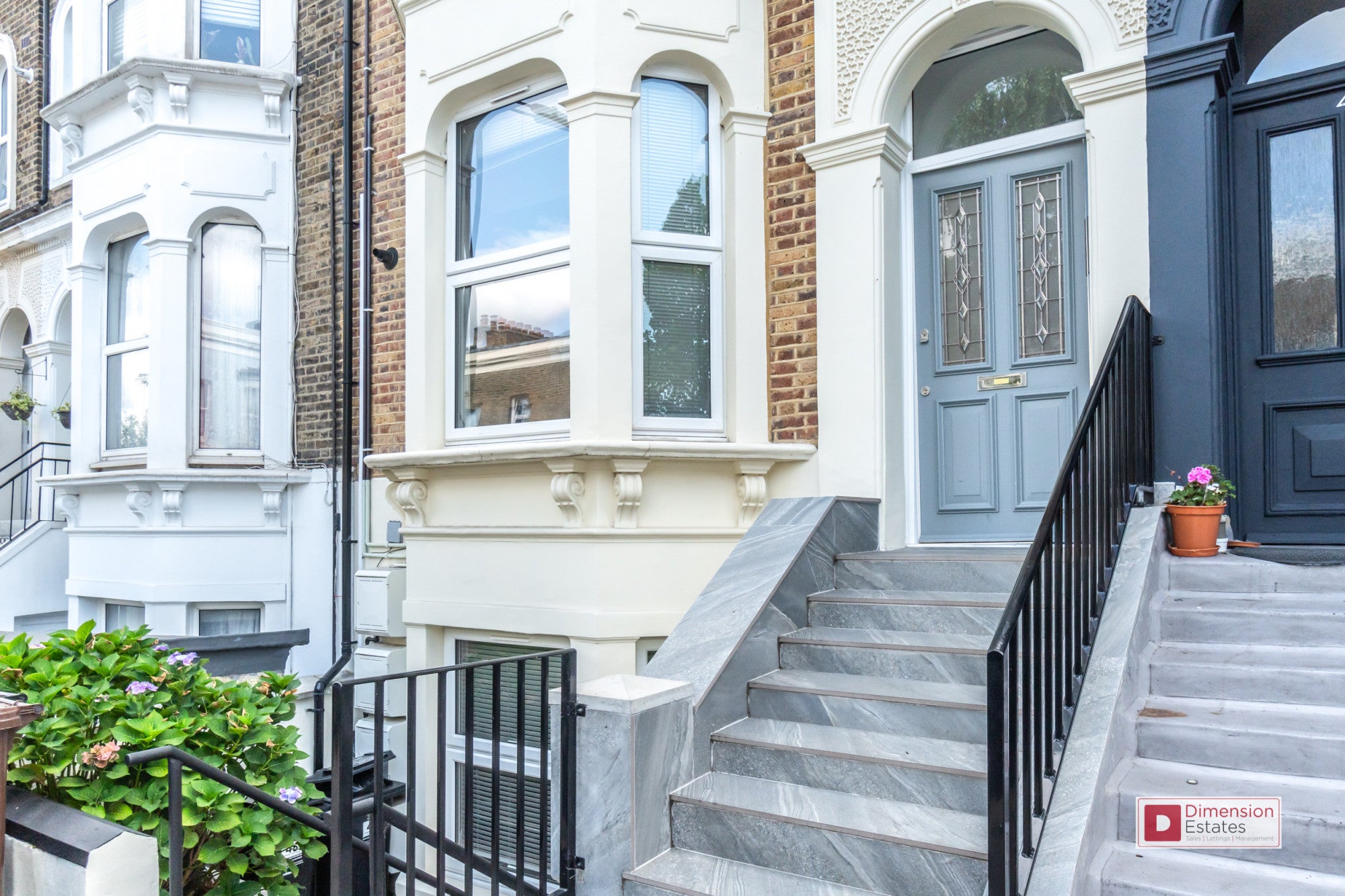 Flat Powerscroft Road in Greater London