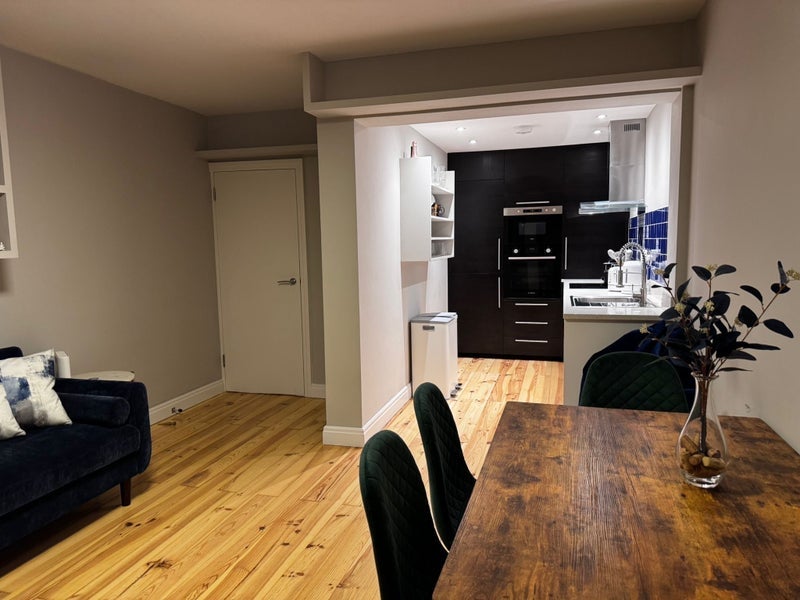 Room Sinclair Road in Greater London