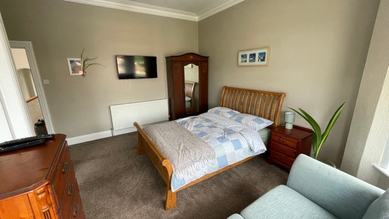 Room Cypress Road in Southport