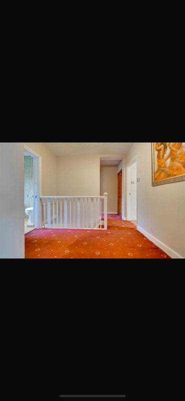 Room Eileen Road in Birmingham