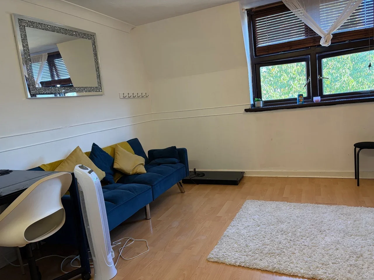 Flat Verbena Close in Greater London