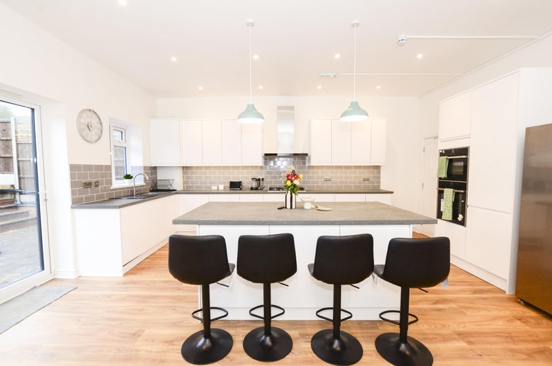 Room Foxcroft Road in Greater London