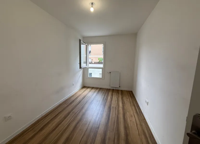 Appartement Rue Schaeffer à Aubervilliers