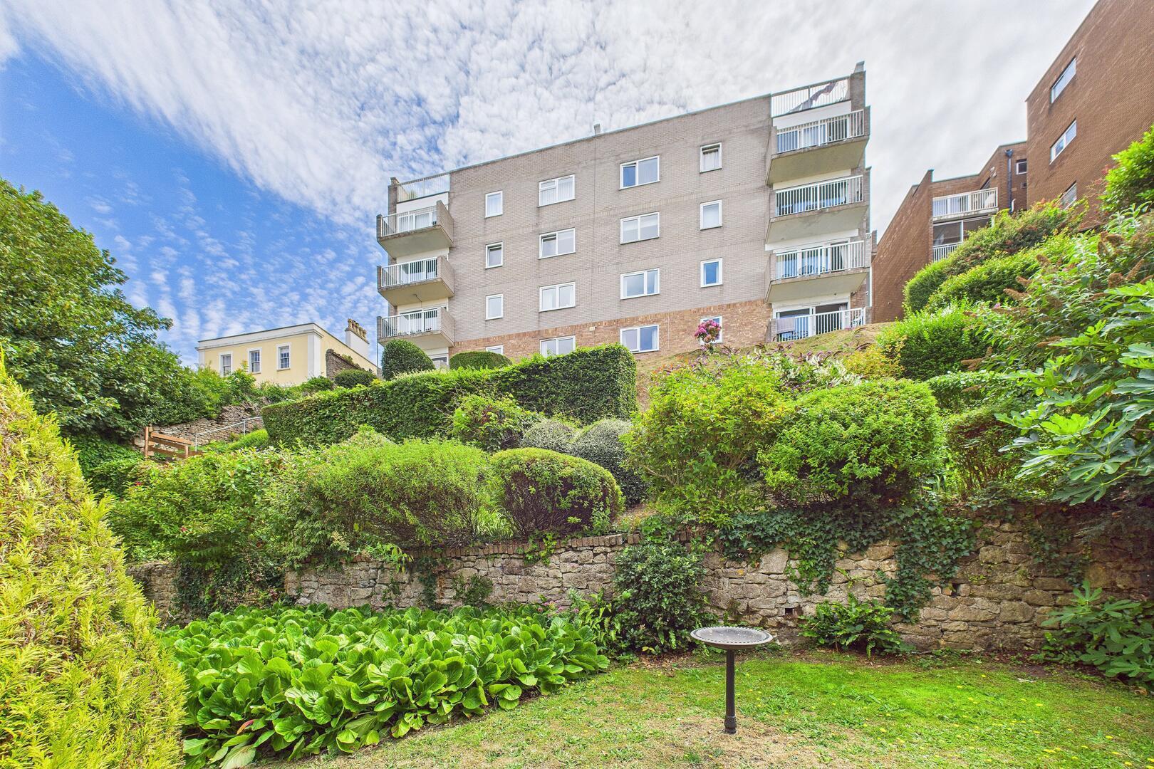 Flat Central Way in Clevedon