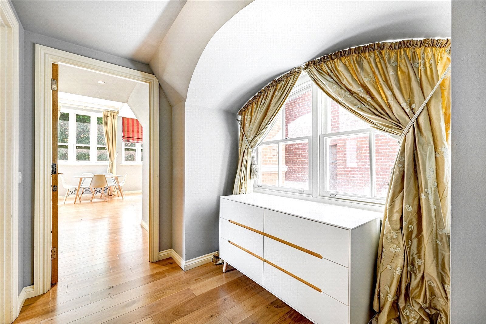 Flat Vincent Square in City of Westminster