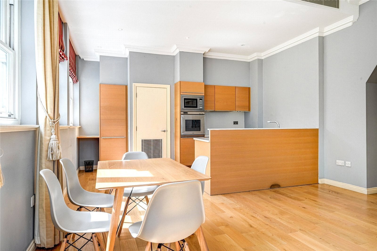 Flat Vincent Square in City of Westminster