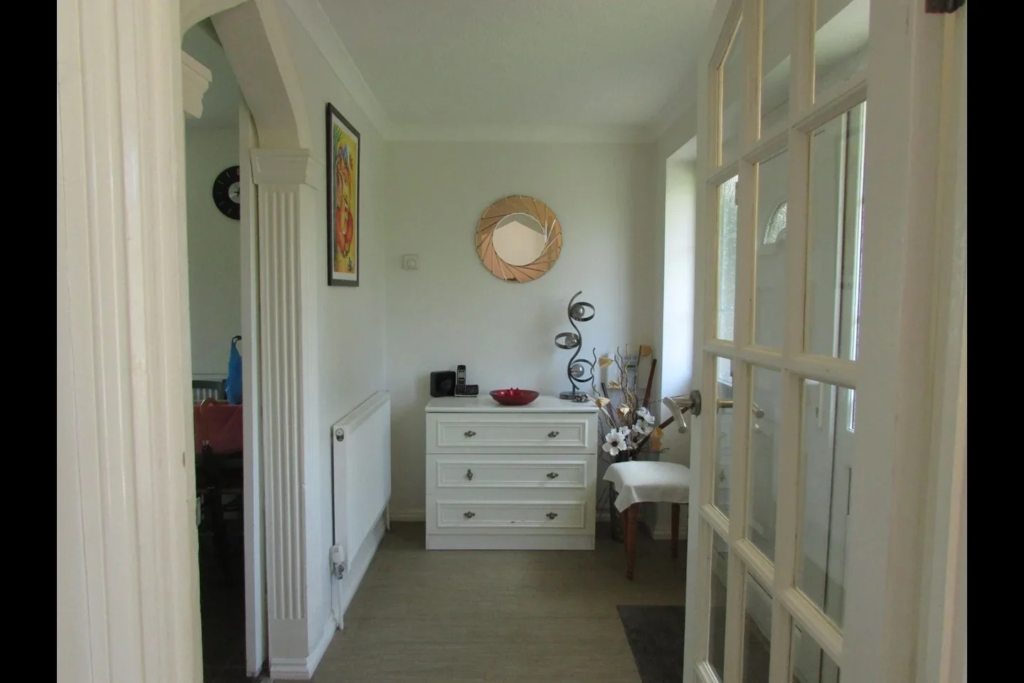 House Radnor Crescent in Greater London