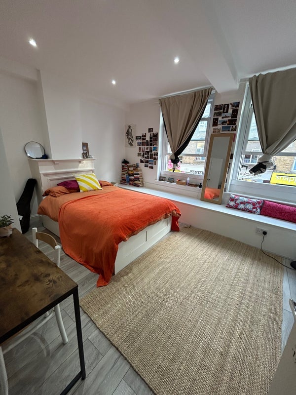 Room Mare Street in Greater London