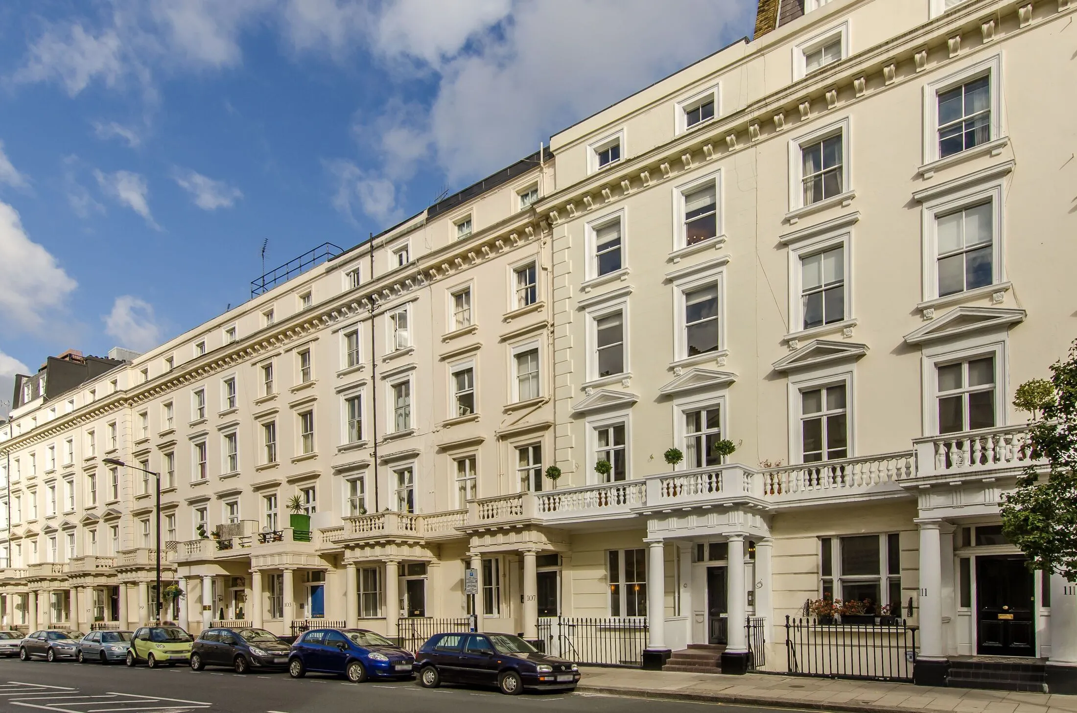 Flat Belgrave Road in City of Westminster