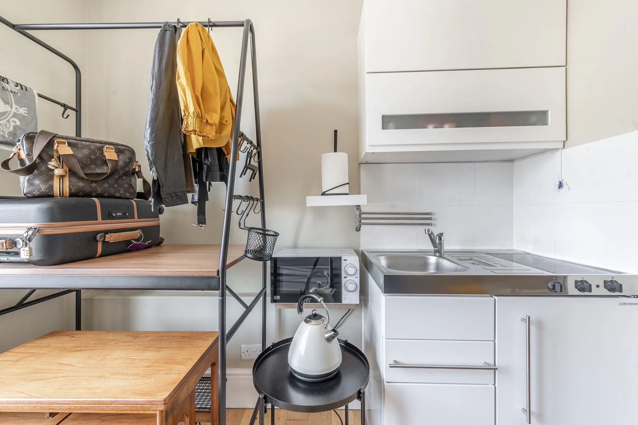 Flat Belgrave Road in City of Westminster
