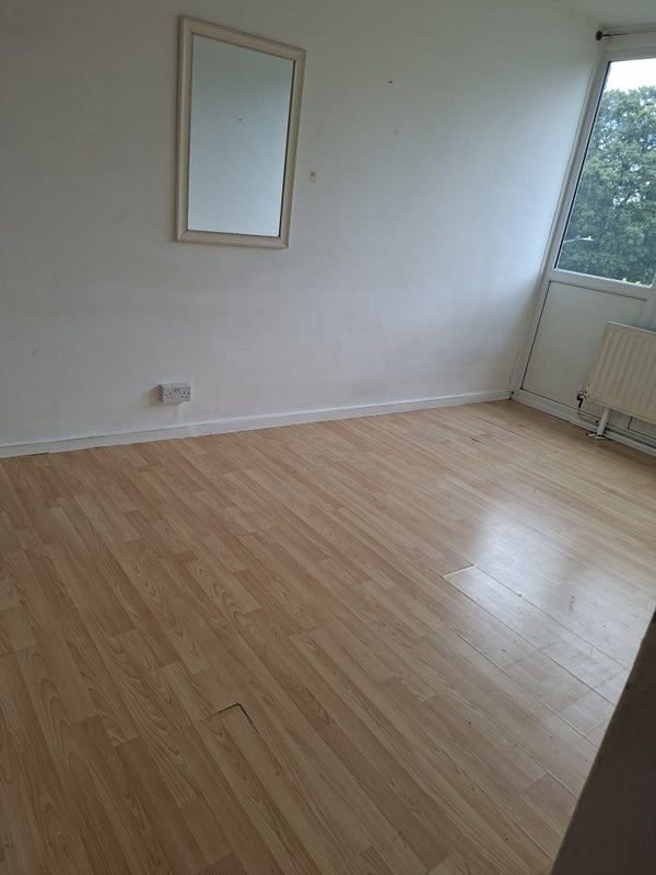Room Alton Road in Greater London