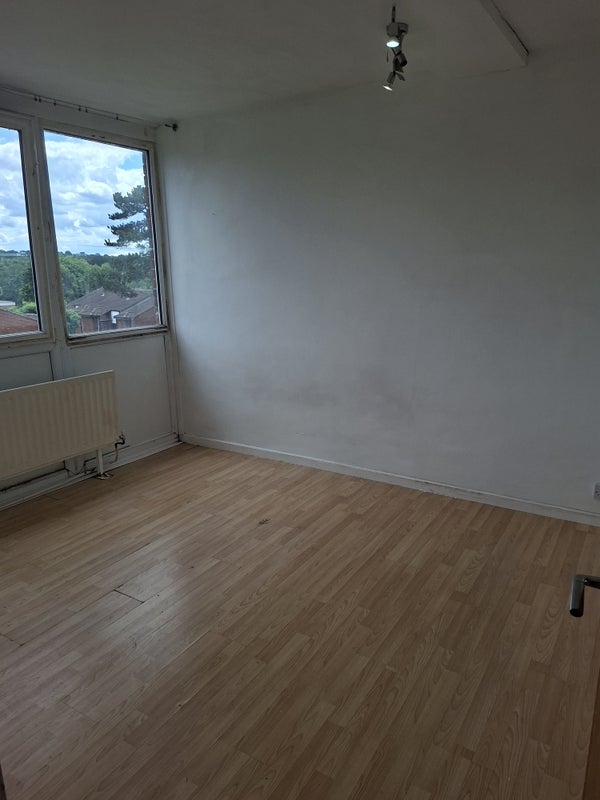 Room Alton Road in Greater London