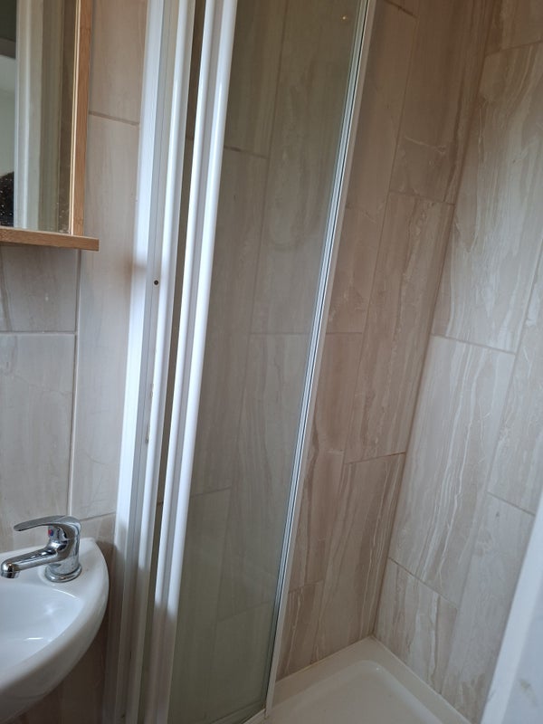 Room Alton Road in Greater London