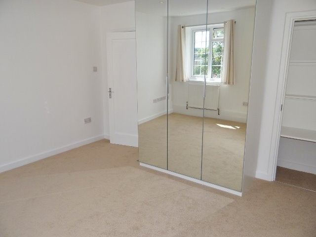 Flat Brent Street in Greater London