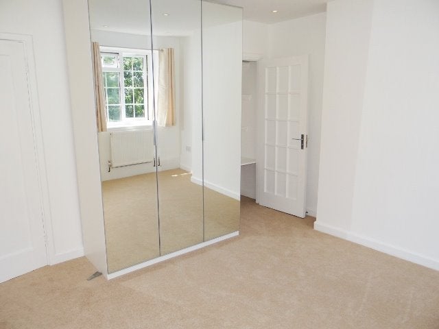 Flat Brent Street in Greater London