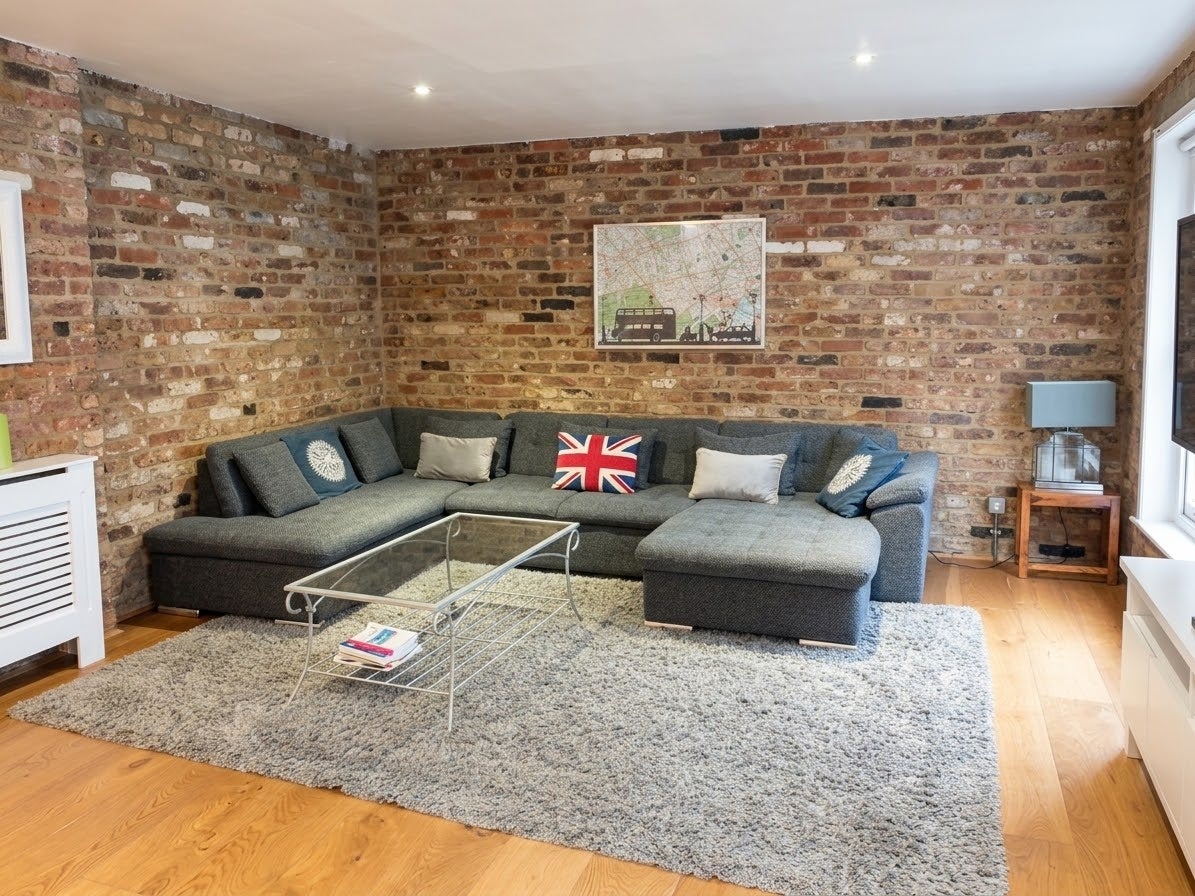 House Fullwood's Mews in Greater London
