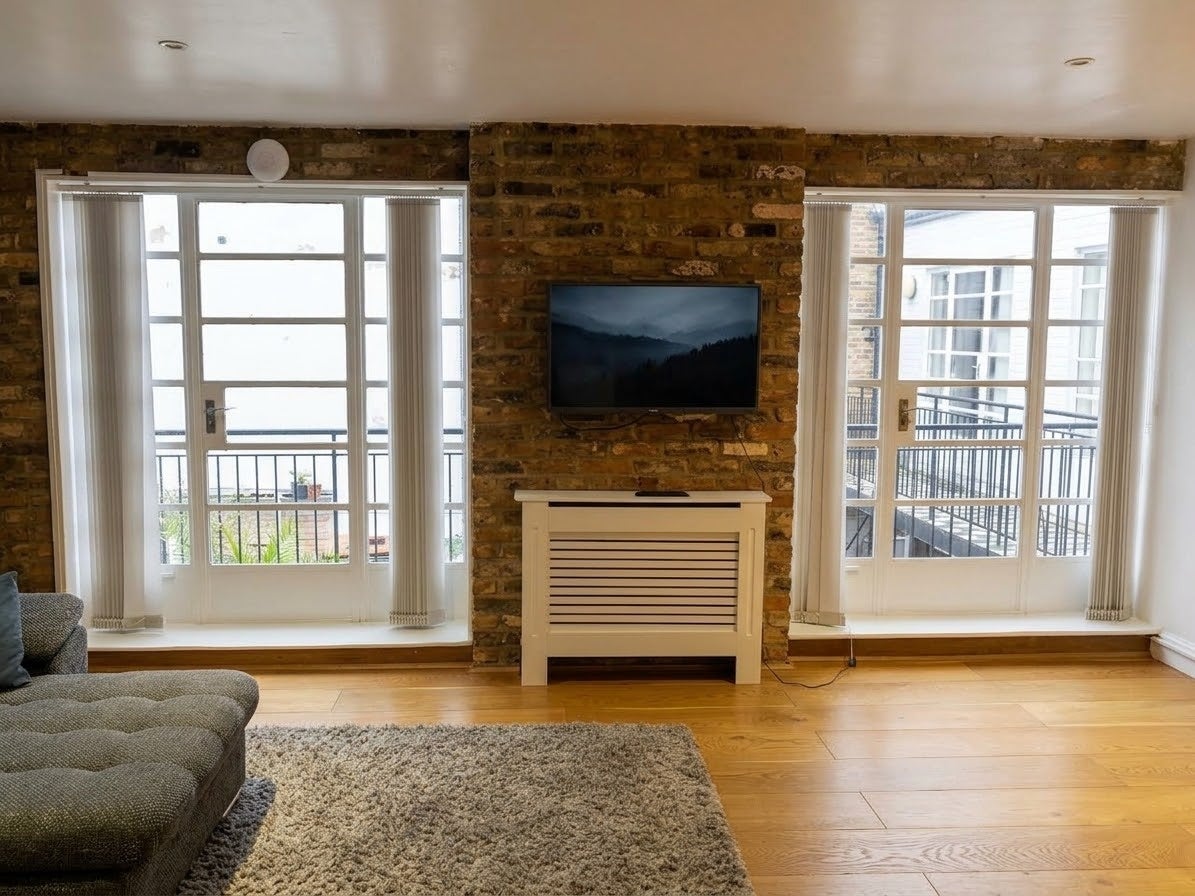 House Fullwood's Mews in Greater London