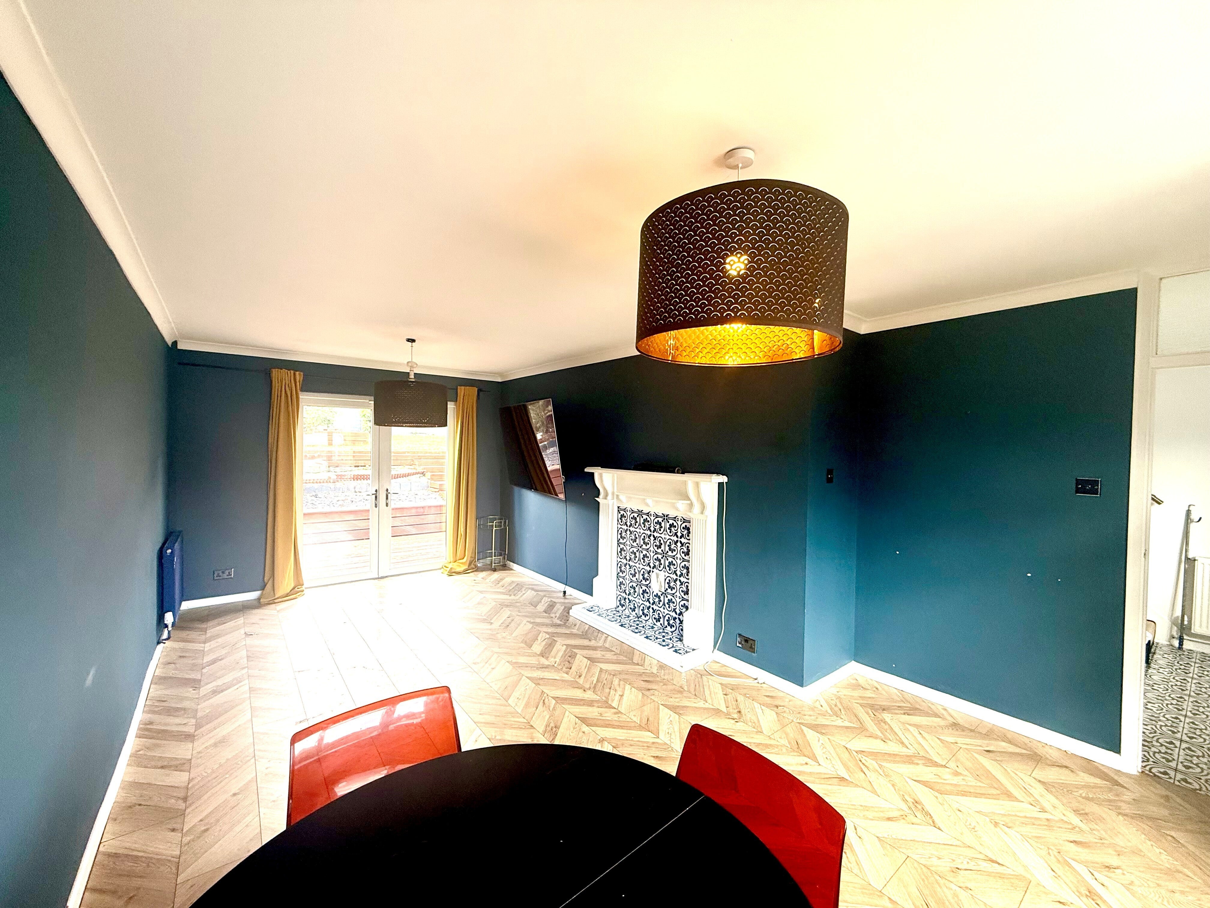 Flat Ockham Drive in Greater London