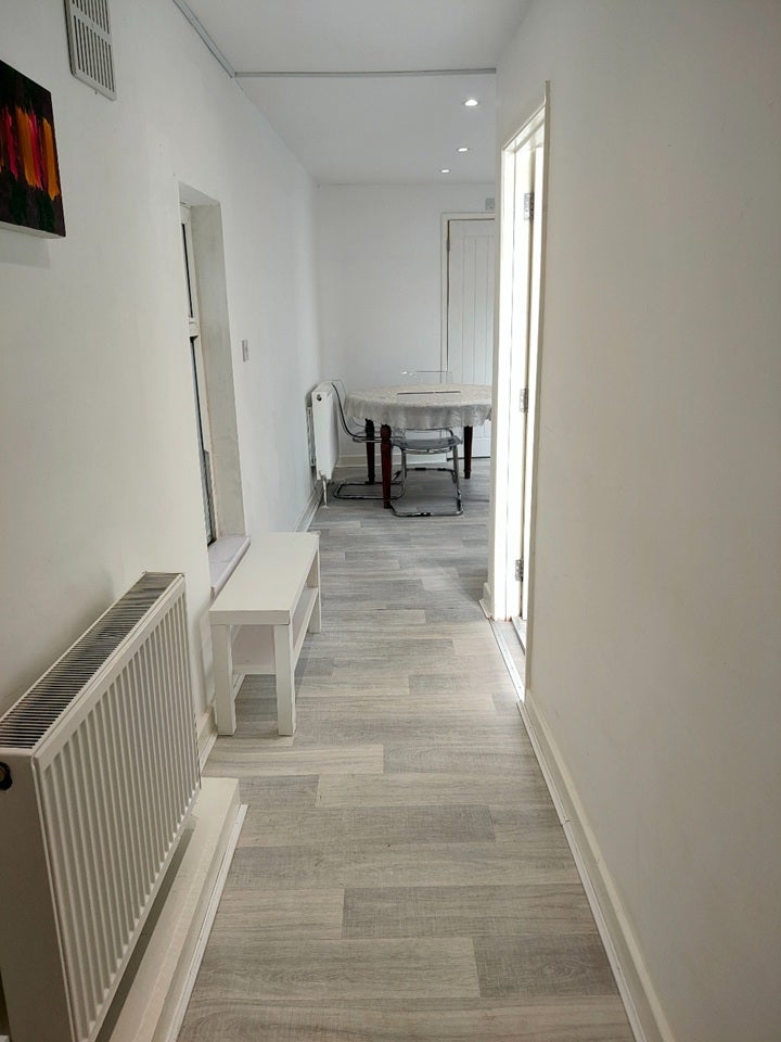 Room Gaysham Avenue in Greater London