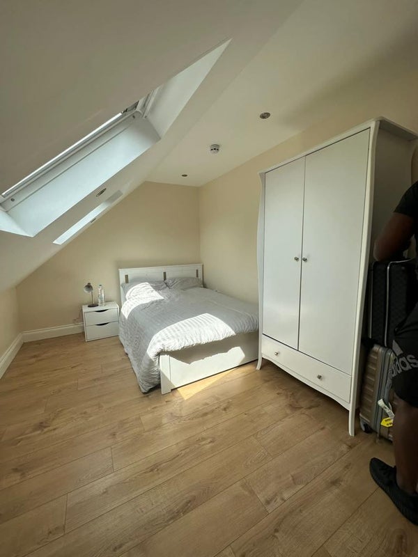 Flat Sibthorpe Road in Greater London