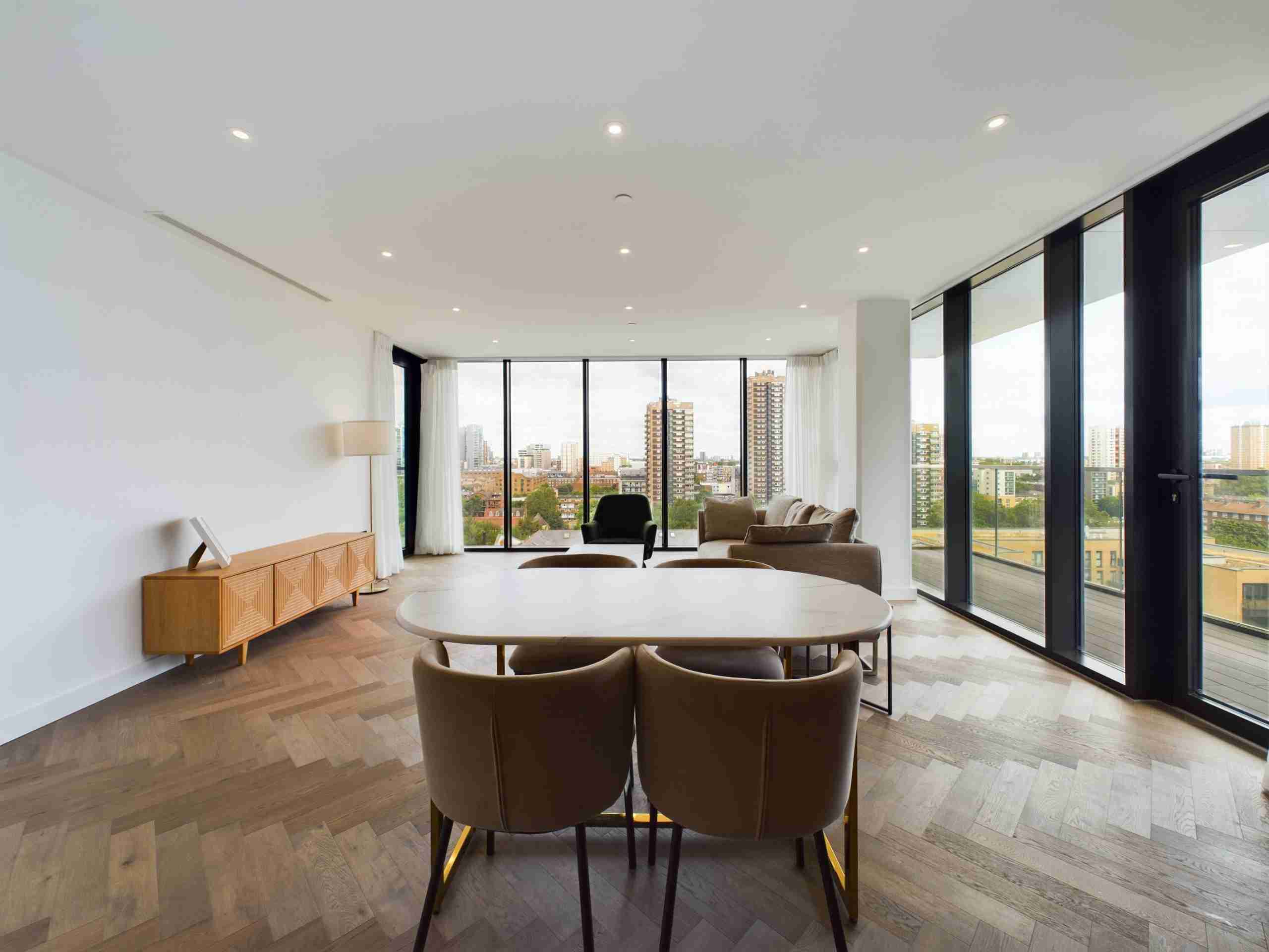 House Waterside Promenade in Greater London