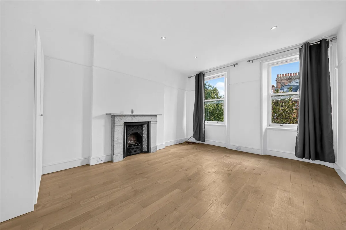 Flat Nevern Square in Greater London