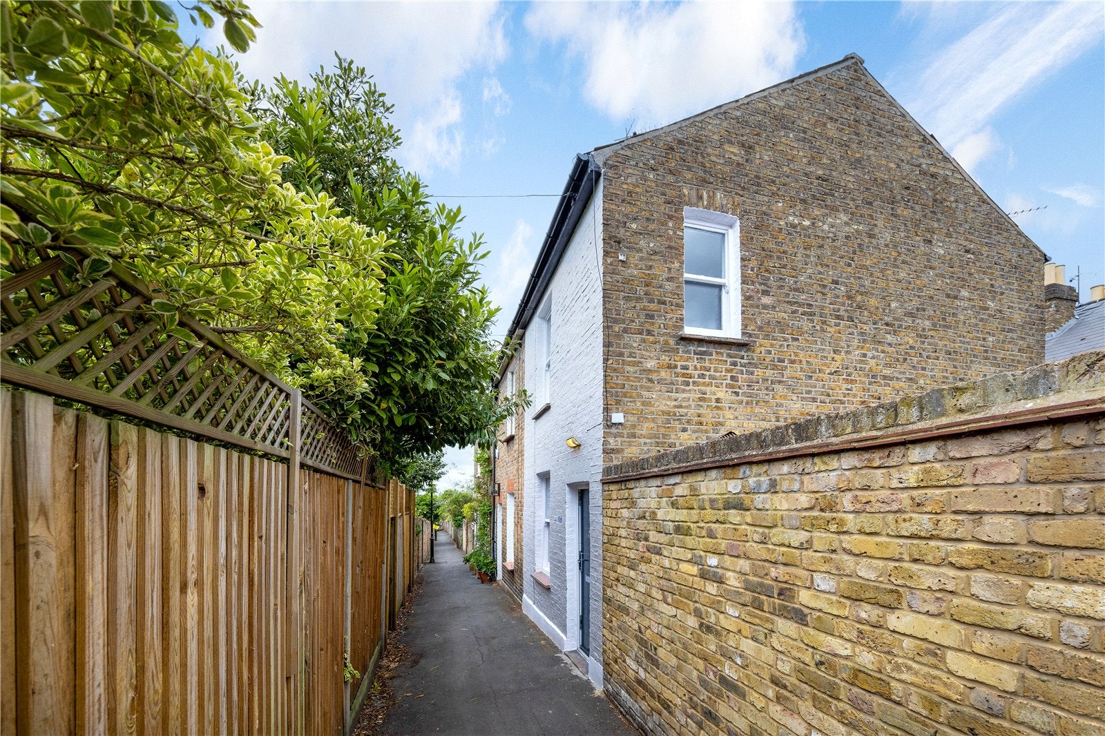House Albany Passage in Greater London